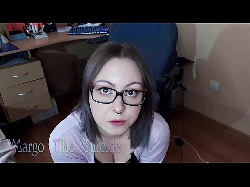 ❤️ Kynþokkafull stelpa með gleraugu sýgur dildó djúpt á myndavélinni Kynlíf á is.yourxxxvideos.ru ❌❤